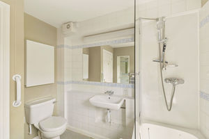 Photo 11- click for photo gallery